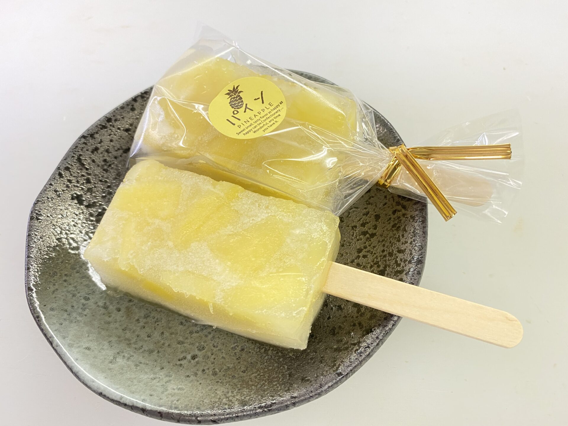 溶けないアイスくずバー くずキューブ まけずの鍔本舗 万吾樓 滋賀県の老舗和菓子屋 安土 信長ゆかりの和菓子 溶けないアイスくずバー くずキューブ まけずの鍔本舗 万吾樓 滋賀県の老舗和菓子屋 安土 信長ゆかりの和菓子